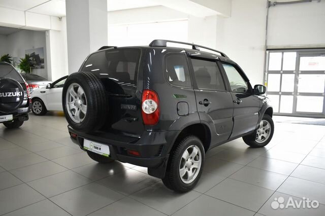 Chevrolet Niva 1.7 МТ, 2011, 92 787 км Chevrolet Niva 1.7 МТ, 2011, 92 787 км