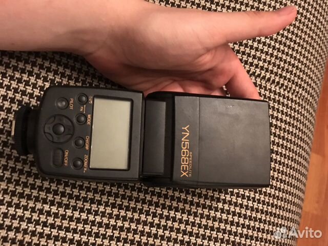 Вспышка YN568EX