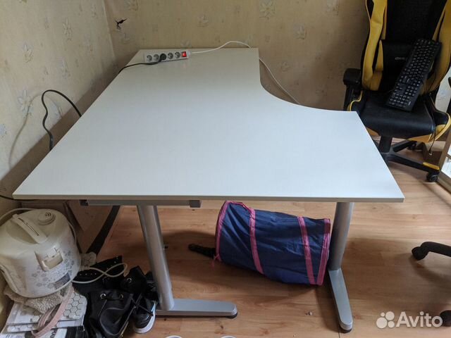 Стол письменный