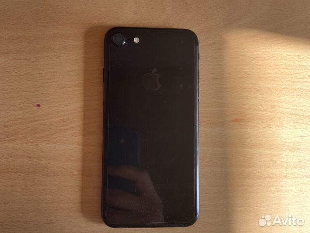 Телефон iPhone 7 Телефон iPhone 7