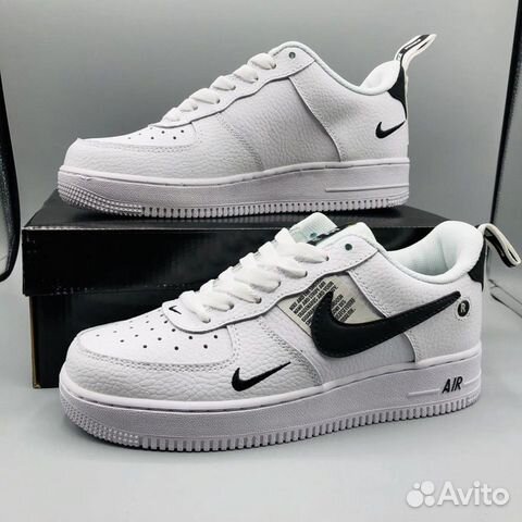 Кроссовки Nike Air Force 1 LV8 белые с черным