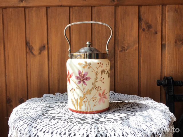 Бисквитница конфетница