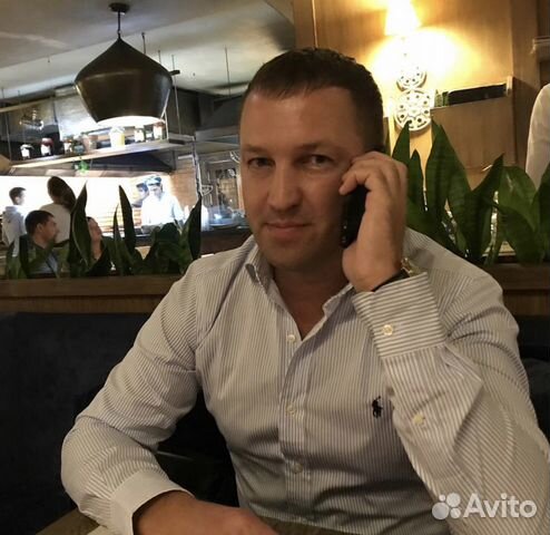 Инструктор по вождению автомобиля