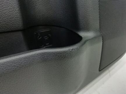 Обшивка двери передняя левая Toyota Camry V50 V55