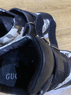 Кроссовки новые