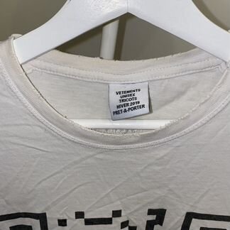 Футболка белая Vetements QR Code