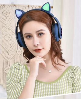 Беспроводные наушники светящиеся с ушками