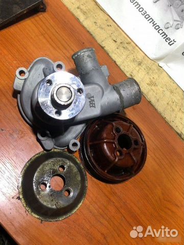 Водяная помпа Газ 31105 Волга
