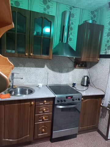 1-к. квартира, 42 м², 2/4 эт.