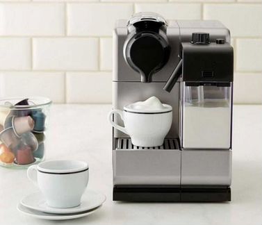 Кофемашина De'Longhi Nespresso Lattissima touch