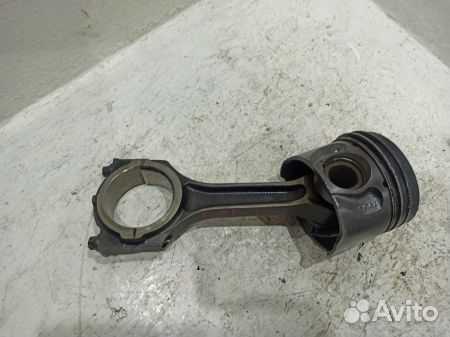 Поршень с шатуном Форд