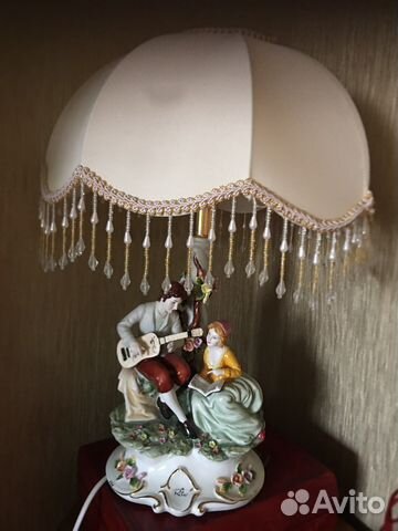 Светильник настольный