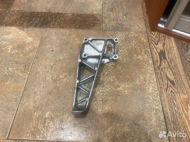 Опора двигателя левая Bmw m30b35