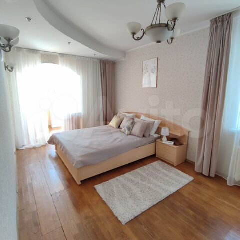 2-к. квартира, 72 м², 8/18 эт.