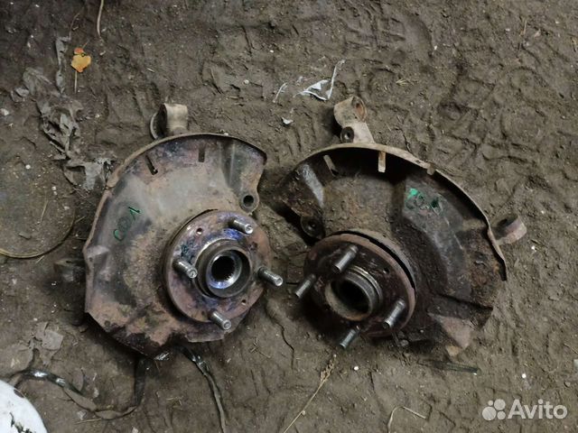 Поворотный кулак правый hyundai solaris 2011