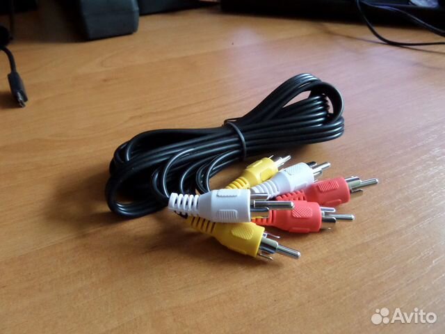 Кабель с тюльпанами для соединения аудио-видео