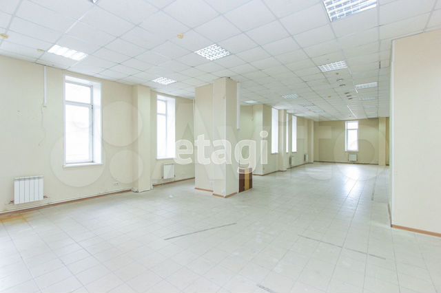 Продам помещение свободного назначения, 400 м²