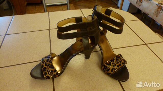 Туфли на каблуке новые