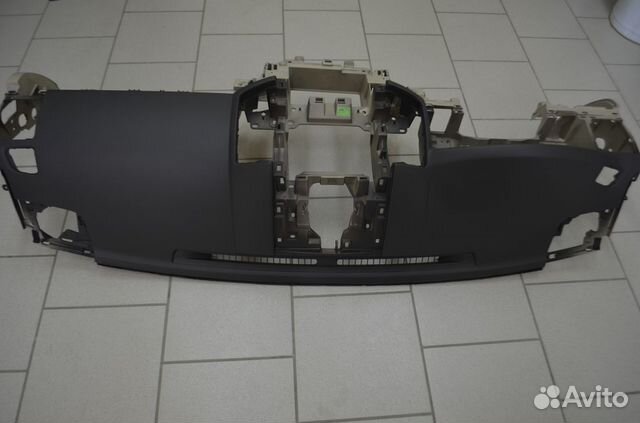 Торпедо панель приоров Тойота Лэндкрузер 200