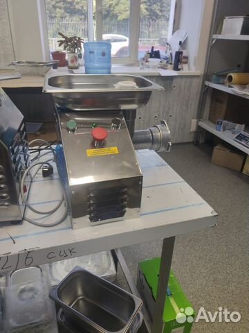 Мясорубка настольная тм-12М