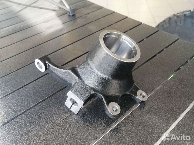 Кулак поворотный передний левый Stels Guepard