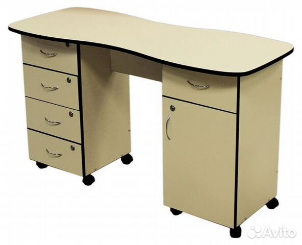 Стол маникюрный 