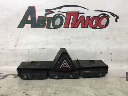 Кнопка аварийной сигнализации Opel Corsa D