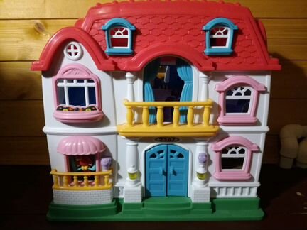 Домик кукольный