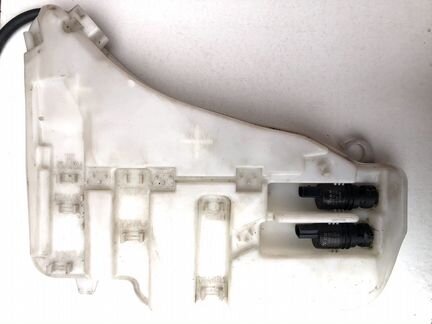 Бочок омывателя бмв ф10 ф07