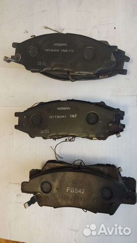 Тормозные колодки передние Nissan