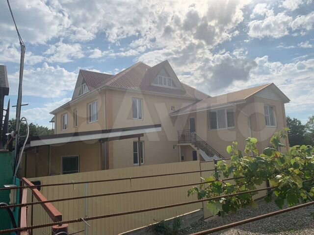 Дом 276,3 м² на участке 6,7 сот.