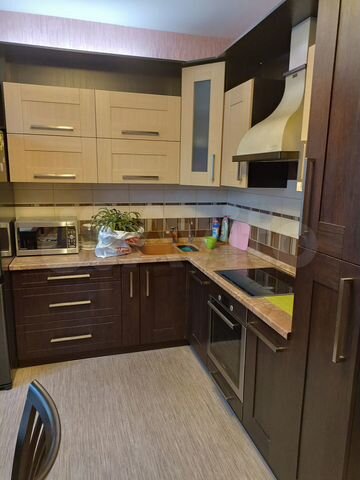 2-к. квартира, 72 м², 6/16 эт.