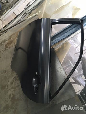 Дверь задняя левая Camry 40