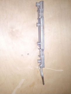 Топливная рампа Ниссан Алмера