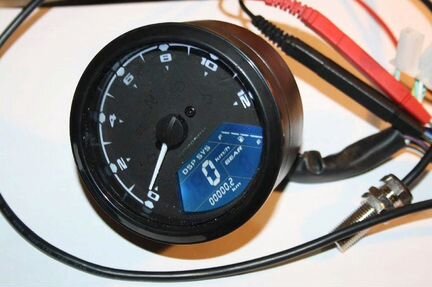 Приборная панель на мотоцикл