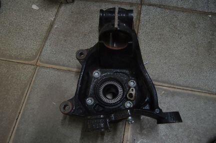 Кулак L Опора поворотная bmw x3 F25 бмв x4 F26