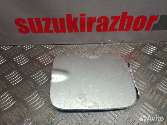 Лючок бензобака Suzuki Ignis 2006г