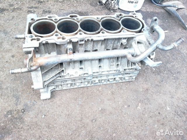 Блок цилиндров двигателя 2,5л бензин Volvo 850