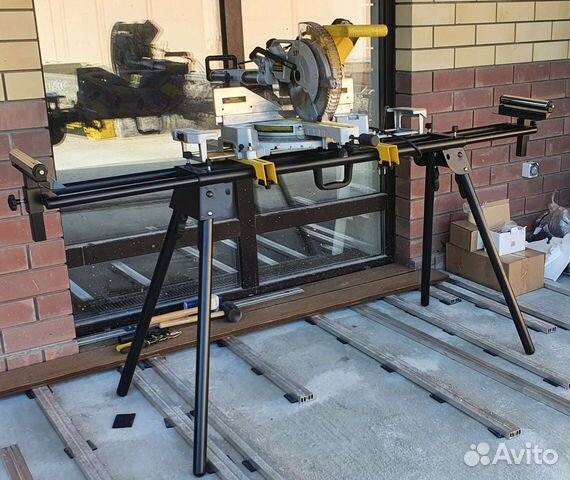 Торцевая пила с протяжкой и столом для раскроя купить в Екатеринбурге ...