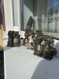 Разные статуэтки