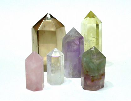 Кристаллы-карандаши из натуральных камней