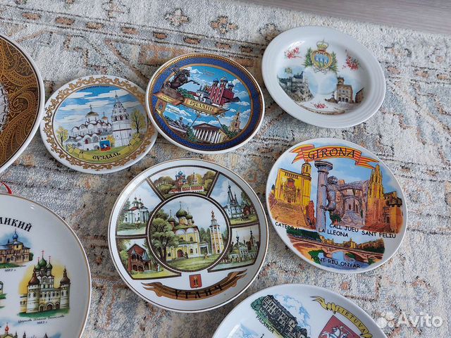 Настенная тарелка