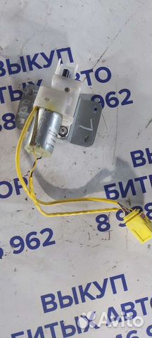 Моторчик регулировки ремня на Volkswagen Phaeton