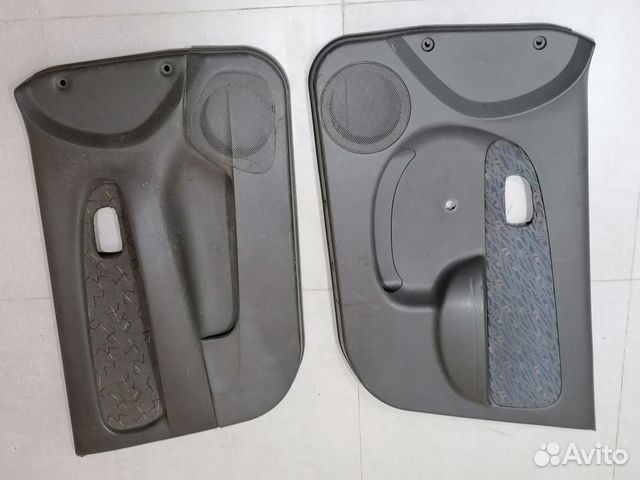 Обшивка (карта) передней двери Kia Sephia/Shuma 1