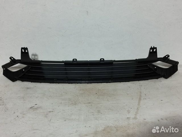 Решетка радиатора нижняя бампера KIA K5