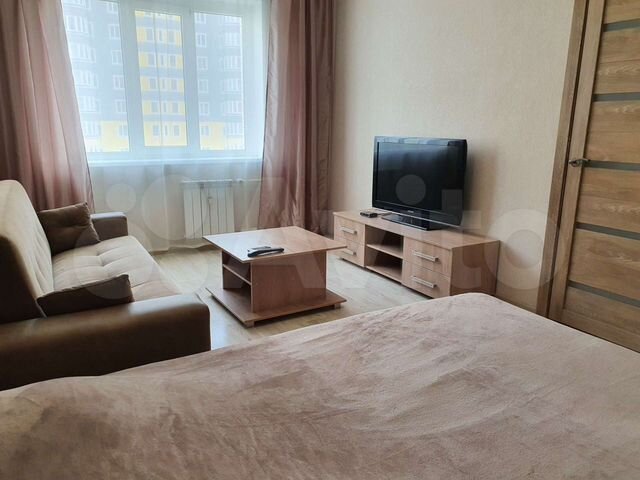 2-к. квартира, 61 м², 8/17 эт.