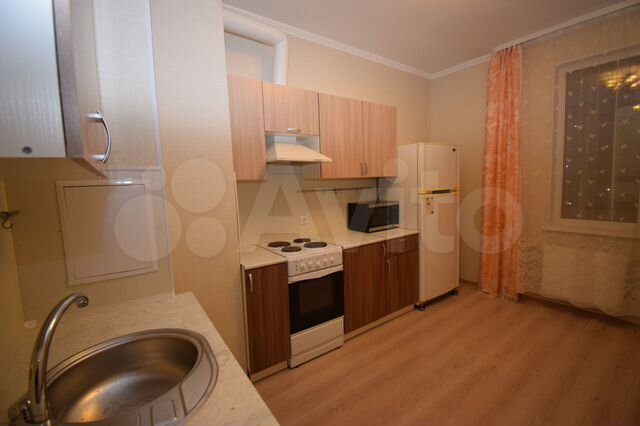 2-к. квартира, 55 м², 4/8 эт.