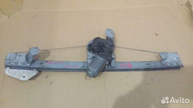 Стеклоподъемник передний левый Renault Logan