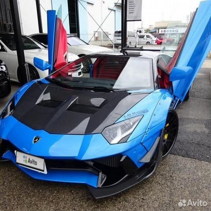 Lamborghini Aventador катер