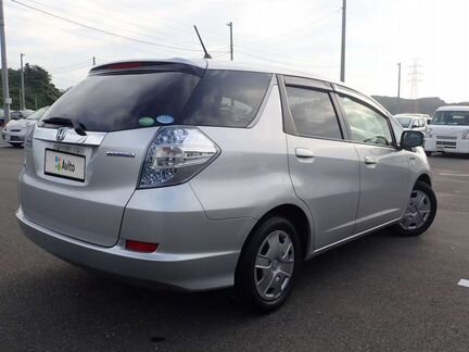 Honda Fit Shuttle 1.3 CVT, 2012, 110 000 км